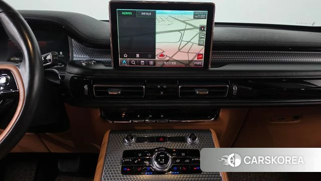 Lincoln Aviator 2nd generation 2022 Серый из Кореи, фото 3
