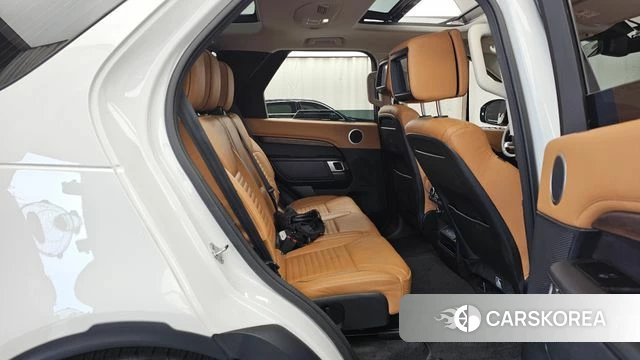 Land Rover Discovery 5 2020 Белый из Кореи, фото 3