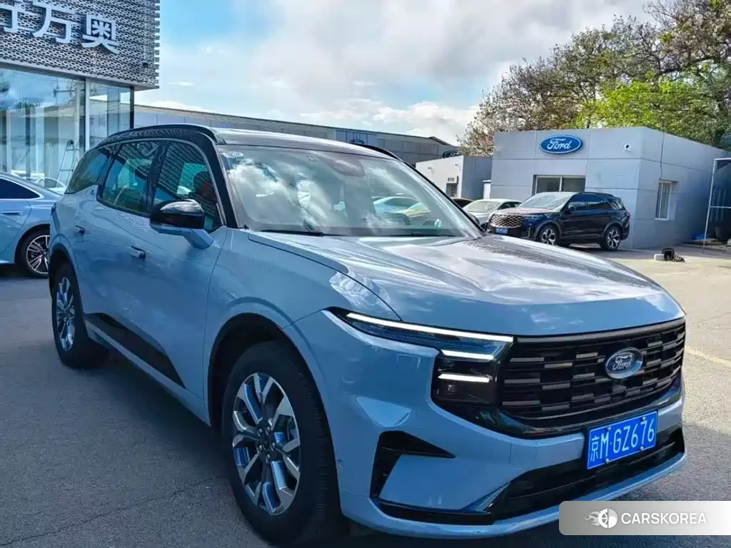Ford Edge 2023 Silver/gray из Китая, фото 3