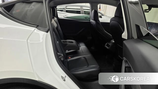 Tesla Model Y 2021 Белый из Кореи, фото 3