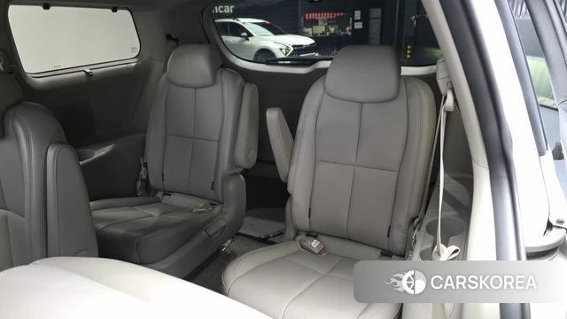 Kia The New Carnival 2018 Белый из Кореи, фото 3