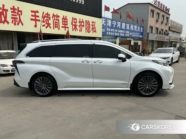 Toyota Granvia 2024 Белый из Китая, фото 3