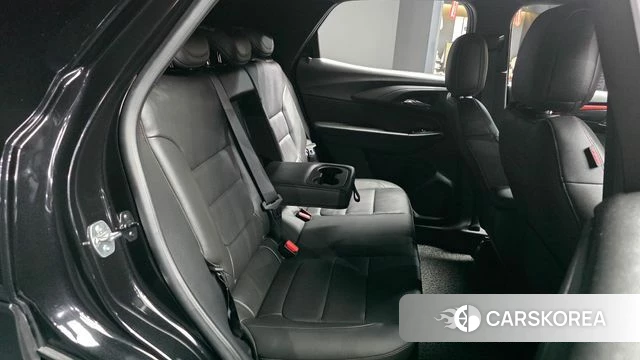 Chevrolet (GM Daewoo) The New Trail Blazer 2024 Черный из Кореи, фото 3