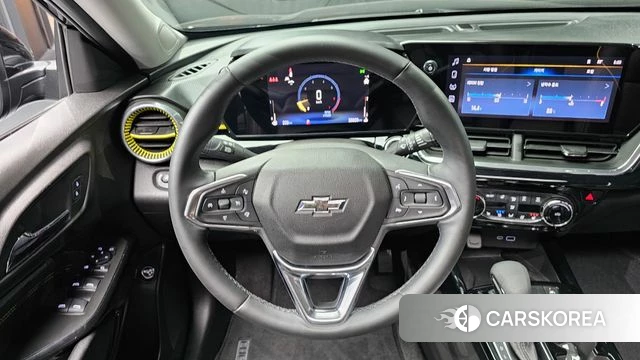 Chevrolet (GM Daewoo) Trax Crossover 2024 Черный из Кореи, фото 3