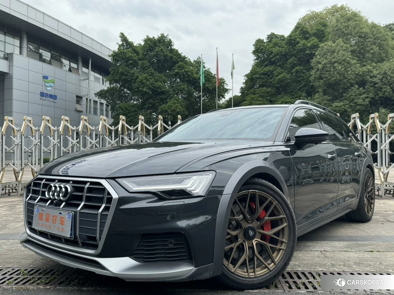 Audi A6 2022 Темно-серый из Китая, фото 3
