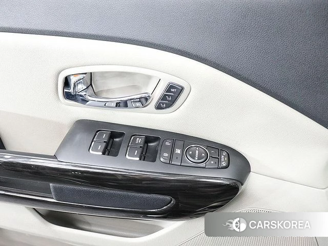 Kia The New Carnival 2018 Черный из Кореи, фото 3