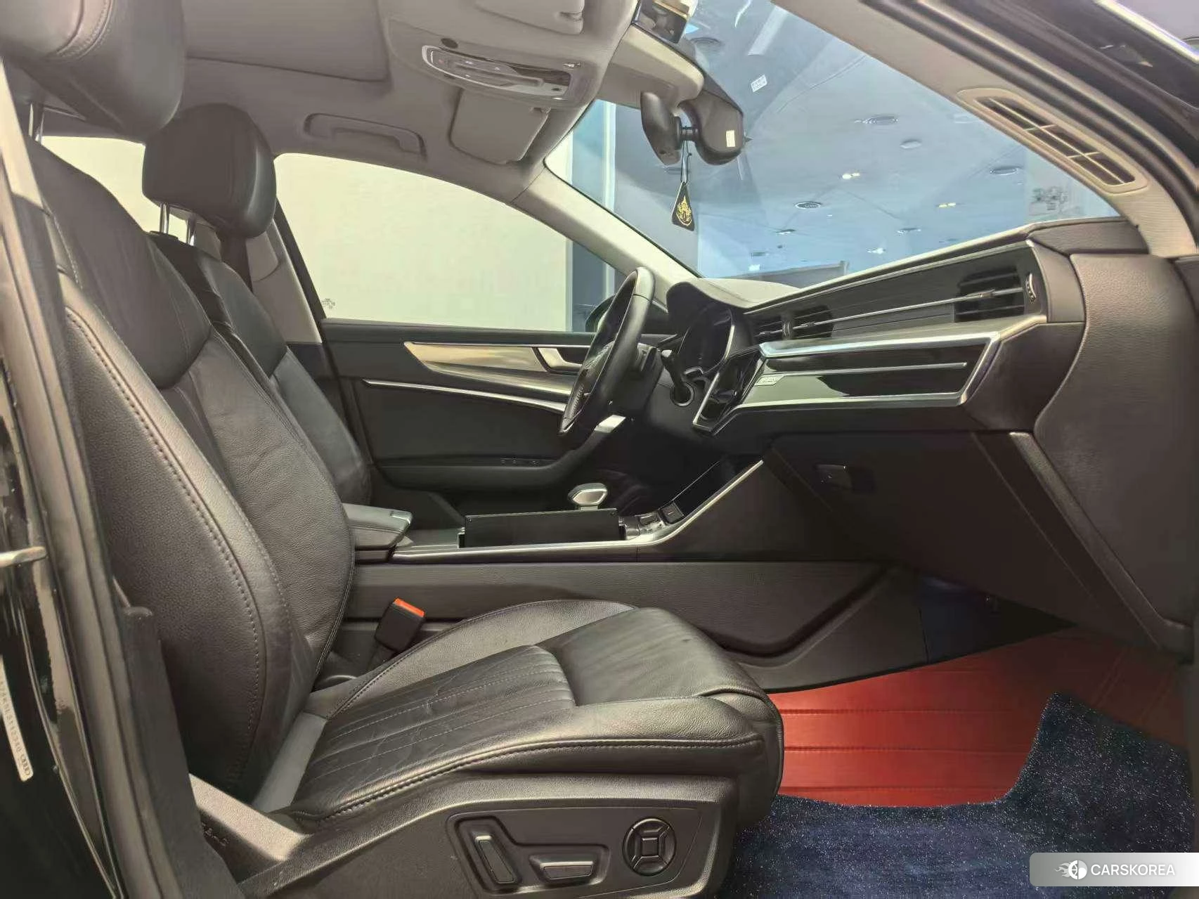 Audi A6L 2020 Черный из Китая, фото 3