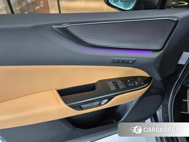Lexus NX450h + 2nd generation 2025 Серый из Кореи, фото 3