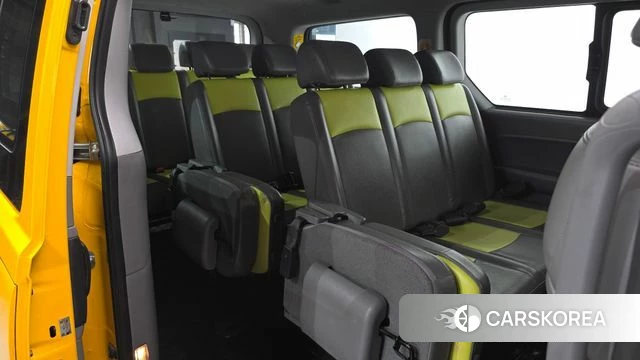 Hyundai The New Grand Starex 2021 Желтый из Кореи, фото 3