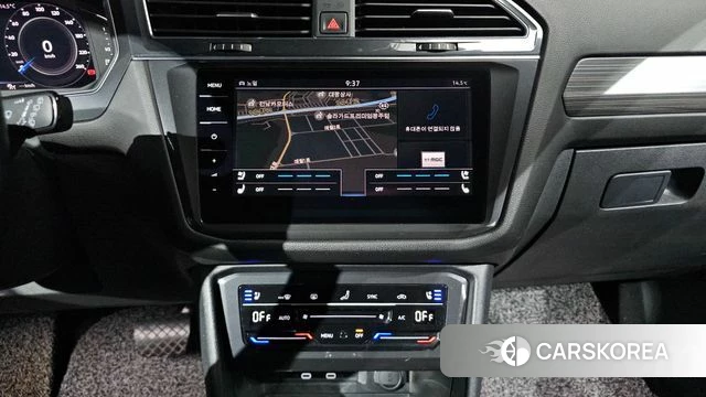 Volkswagen Tiguan Allspace 2022 Серебристо-серый из Кореи, фото 3