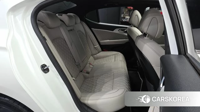 Genesis The New G70 2021 Белый из Кореи, фото 3