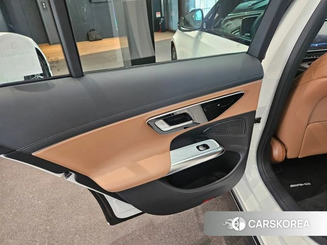 Mercedes-Benz E-Class W214 2026 Белый из Кореи, фото 3