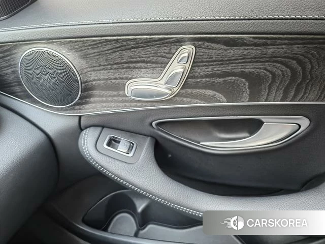 Mercedes-Benz C-class 2021 Белый из Китая, фото 3