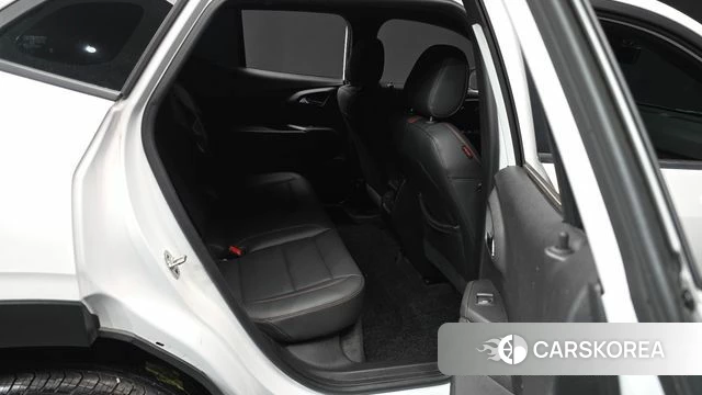 Chevrolet (GM Daewoo) Trax Crossover 2024 Белый из Кореи, фото 3