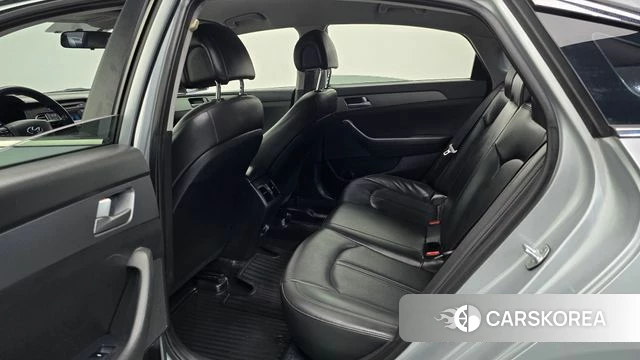 Hyundai LF Sonata 2019 Серебристо-серый из Кореи, фото 3