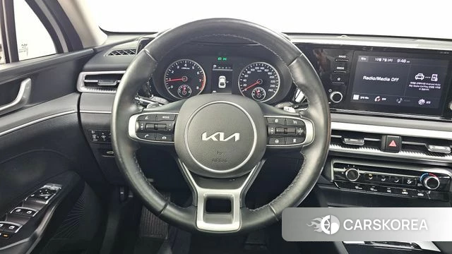 Kia K5 3rd generation 2022 Белый из Кореи, фото 3