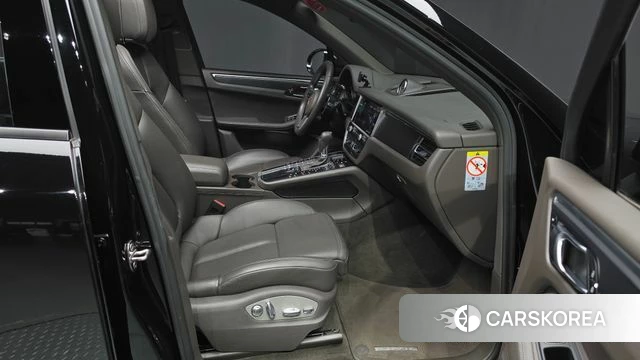 Porsche Macan 2021 Черный из Кореи, фото 3