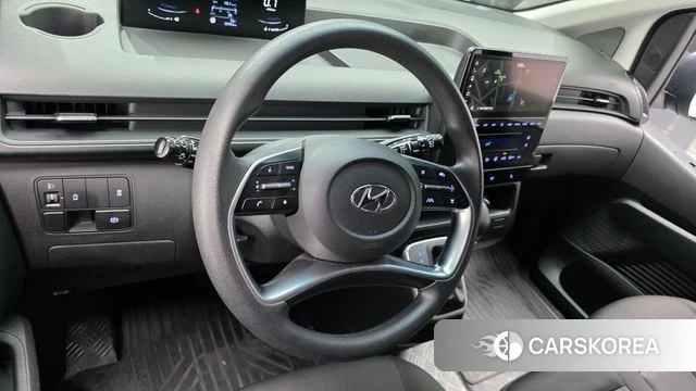 Hyundai Staria 2023 Черный из Кореи, фото 3
