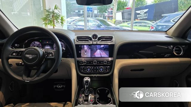 Bentley Bentayga 2024 Темно-зеленый из Кореи, фото 3