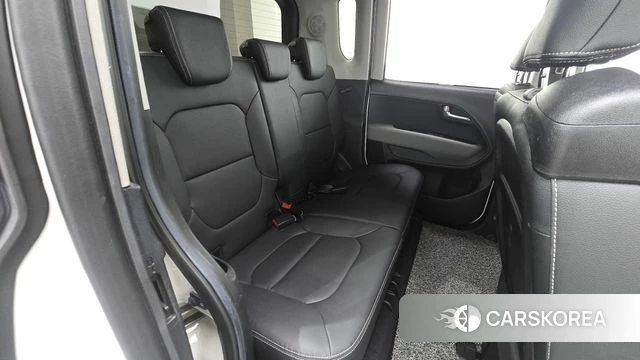 Kia The New Kia Ray 2023 Белый из Кореи, фото 3