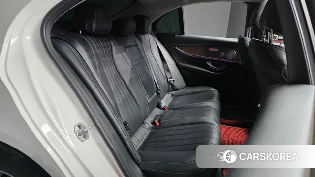 Mercedes-Benz E-Class W213 2020 Белый из Кореи, фото 3