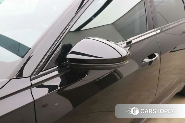 Audi A6 2024 Черный из Китая, фото 3