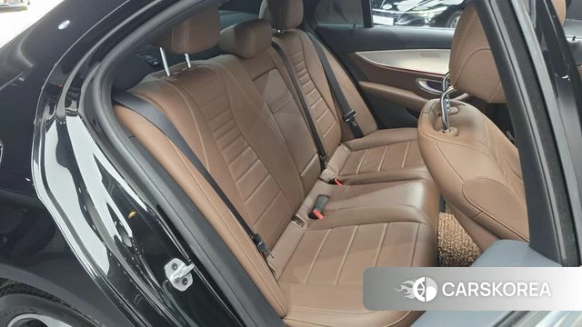Mercedes-Benz E-Class W213 2019 Черный из Кореи, фото 3