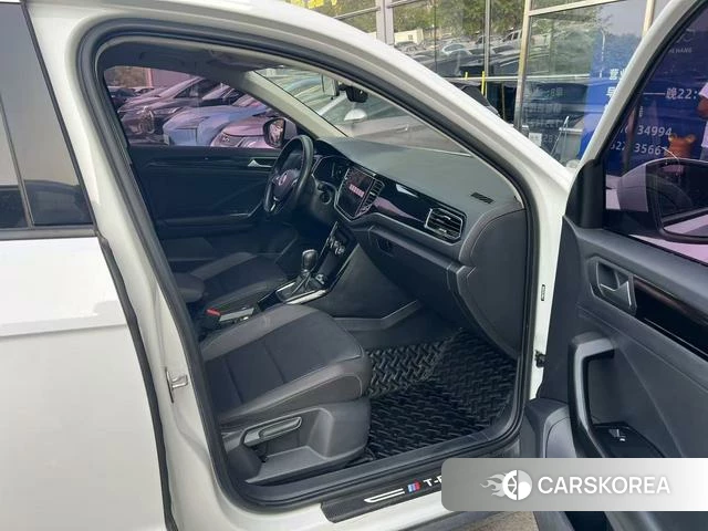 Volkswagen T-Roc 2021 Белый из Китая, фото 3
