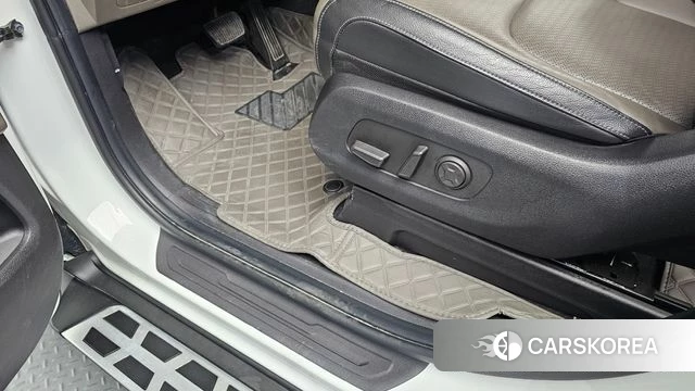 Kia The New Carnival 4th Generation 2024 Белый из Кореи, фото 3
