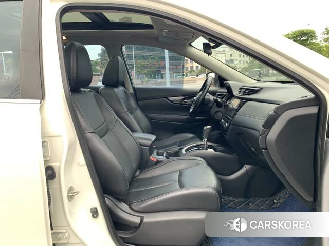 Nissan X-Trail 2021 Белый из Китая, фото 3