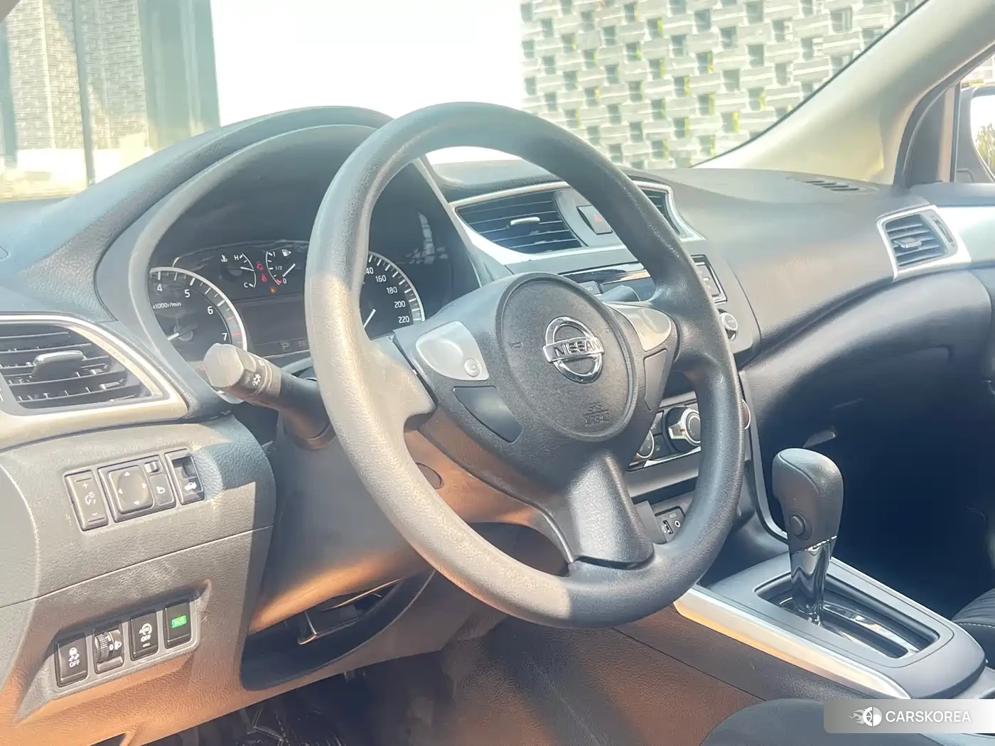 Nissan Sylphy 2023 Белый из Китая, фото 4