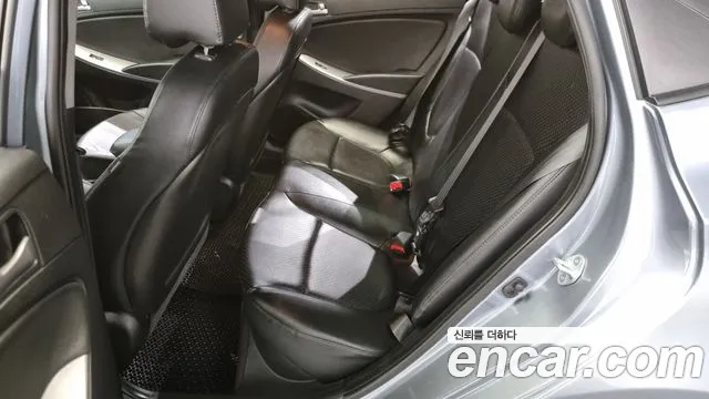 Hyundai Accent (New type) 2018 Серебристо-серый из Кореи, фото 3
