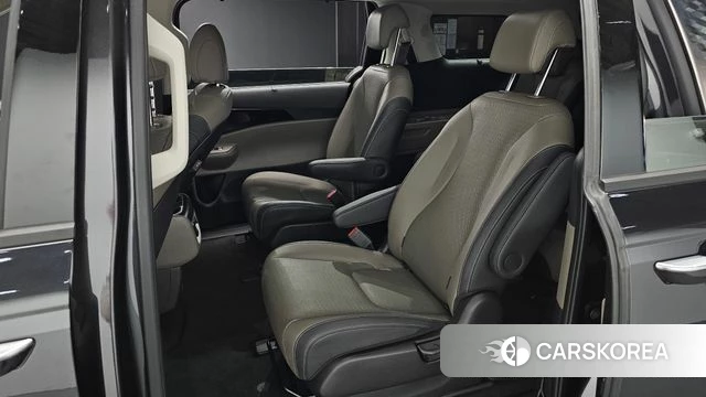 Kia The New Carnival 4th Generation 2025 Серый из Кореи, фото 3