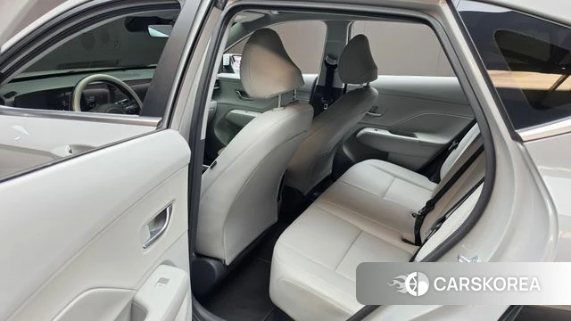 Hyundai Kona Hybrid (SX2) 2023 Серебристо-серый из Кореи, фото 3