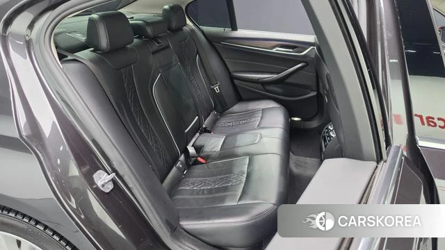 BMW 5 Series (G30) 2018 Серый из Кореи, фото 3