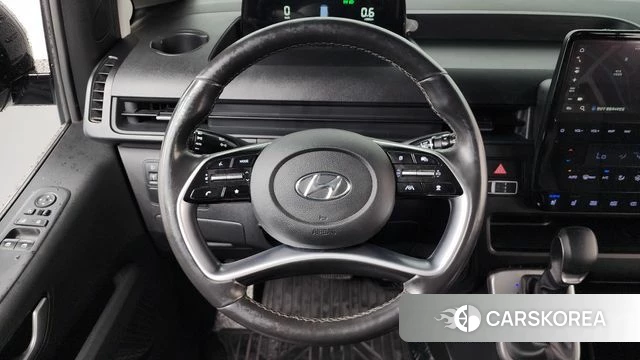 Hyundai Staria 2023 Серый из Кореи, фото 3