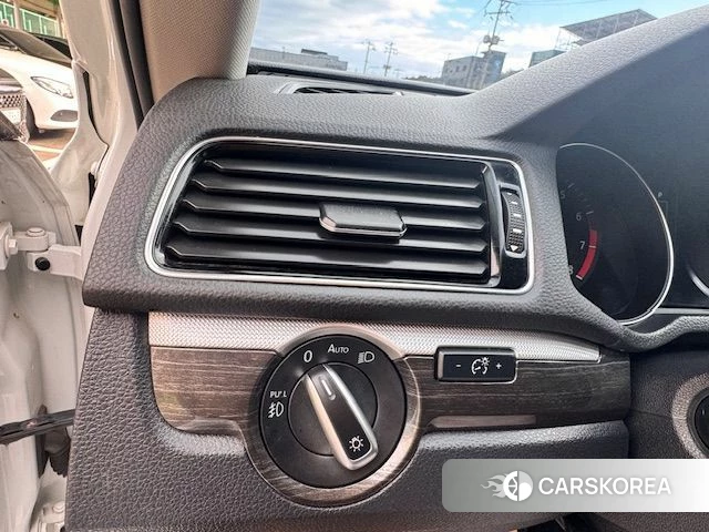 Volkswagen The New Passat 2018 Белый из Кореи, фото 3