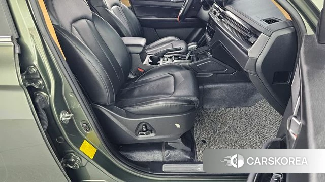 Ssangyong The New Rexton Sports Cannes 2023 Темно-зеленый из Кореи, фото 3