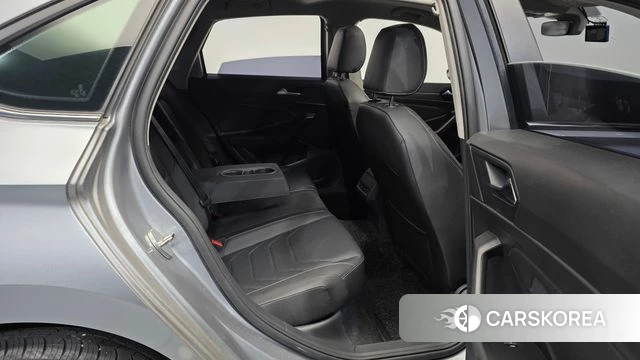 Volkswagen 7th Generation of Jetta 2021 Серебристо-серый из Кореи, фото 3