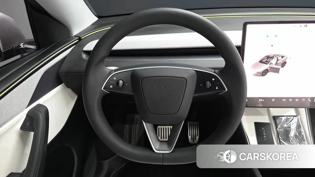 Tesla Model Y 2025 Серебристо-серый из Кореи, фото 3