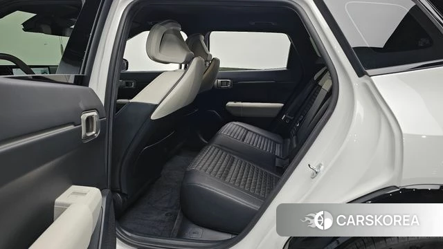 Kia EV4 2025 Белый из Кореи, фото 3
