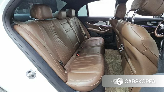 Mercedes-Benz E-Class W213 2021 Белый из Кореи, фото 3
