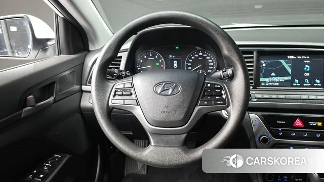 Hyundai Avante AD 2018 Белый из Кореи, фото 3