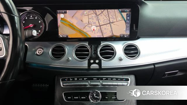 Mercedes-Benz E-Class W213 2019 Белый из Кореи, фото 3