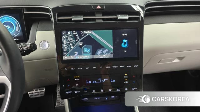 Hyundai Tucson Hybrid (NX4) 2023 Белый из Кореи, фото 3