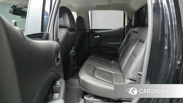 Chevrolet (GM Daewoo) Real New Colorado 2022 Черный из Кореи, фото 3