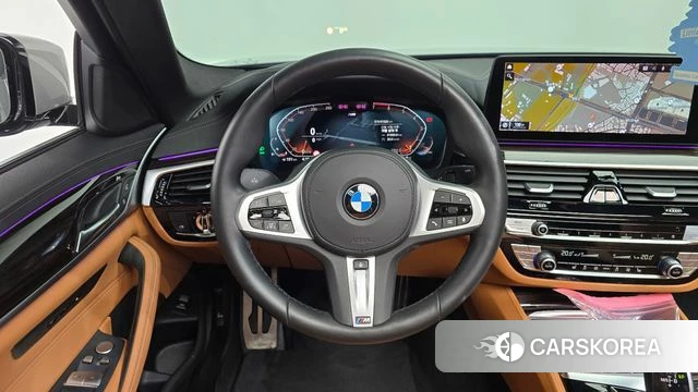 BMW 5 Series (G30) 2020 Серебристо-серый из Кореи, фото 3