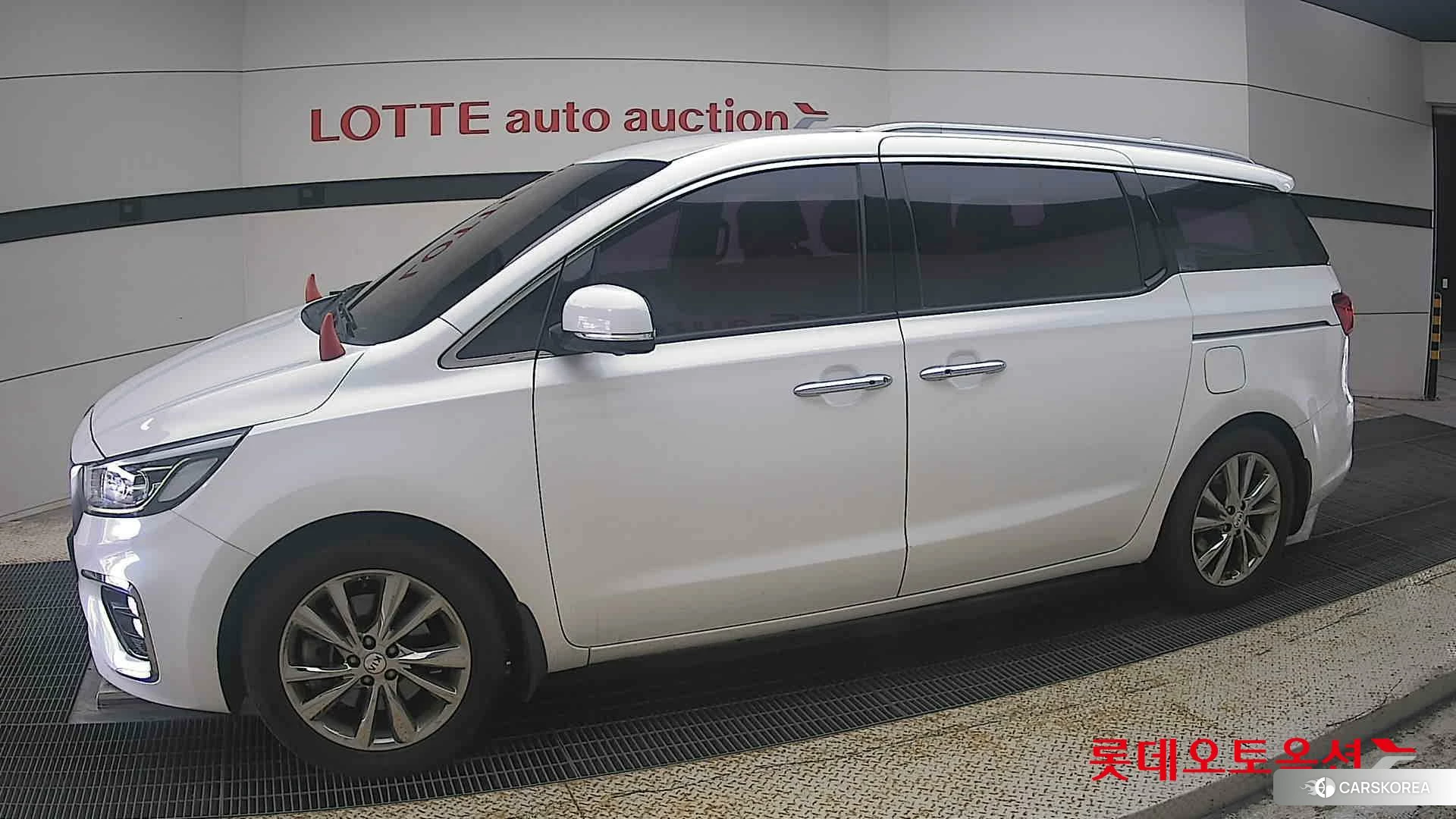 Kia Carnival Limousine 2019 Белый из Кореи, фото 3