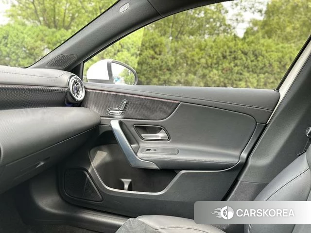 Mercedes-Benz A-Class 2022 Белый из Китая, фото 3