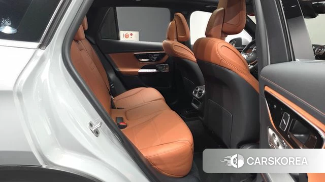 Mercedes-Benz GLC-Class X254 2026 Серебристо-серый из Кореи, фото 3